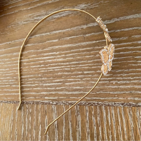 ⭐️3 for $15 or 5 for $25 Item - Gold Rhinestone Butterfly Headband - Picture 5 of 6
